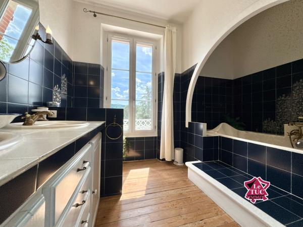 Maison de maître au bord du Lot  Villeneuve-sur-Lot (47300)