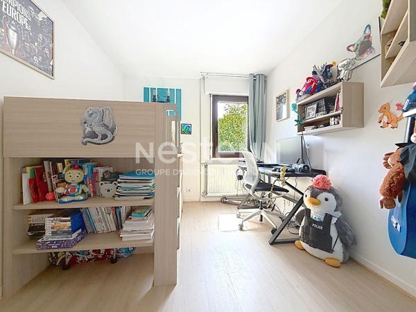 Appartement Montigny Le Bretonneux Quartier de la Sourderie 4 pièce(s) 3 chambres 85.62 m2 - Toutes commodités à pieds