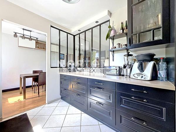 Appartement Montigny Le Bretonneux Quartier de la Sourderie 4 pièce(s) 3 chambres 85.62 m2 - Toutes commodités à pieds