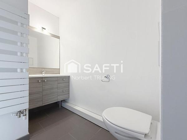 4 PIECES - 3CH - 1 SDB - 1 SDE - 2 WC - PARKING