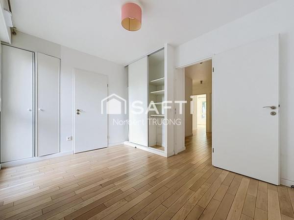 4 PIECES - 3CH - 1 SDB - 1 SDE - 2 WC - PARKING