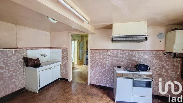 Maison de village 2 pièces de 68 m² à Épineuil (89700)