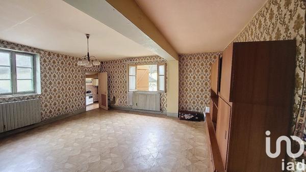 Maison de village 2 pièces de 68 m² à Épineuil (89700)