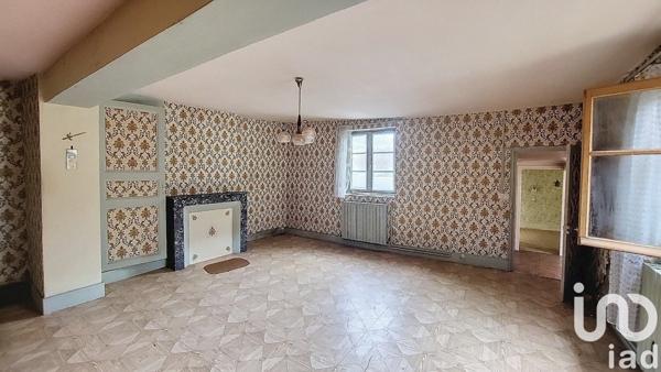 Maison de village 2 pièces de 68 m² à Épineuil (89700)