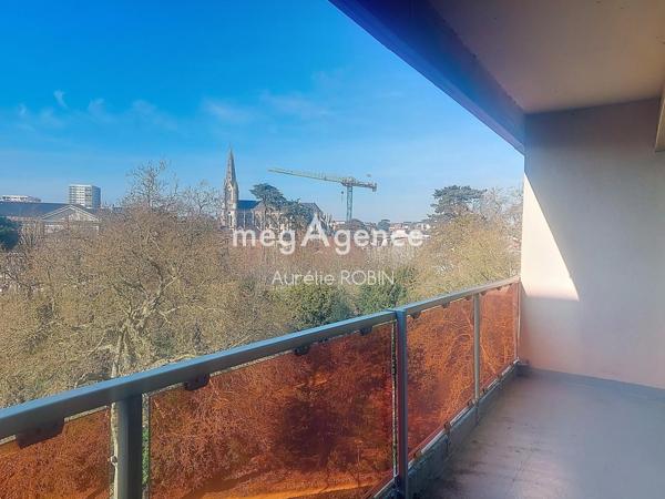 Appartement à CHOLET, 49300 - 1 pièce 32m²