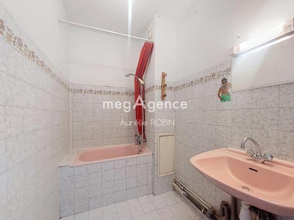 Appartement à CHOLET, 49300 - 1 pièce 32m²