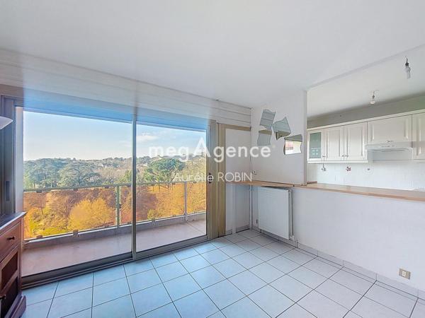 Appartement à CHOLET, 49300 - 1 pièce 32m²