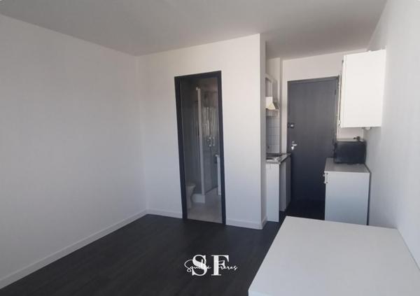 Studio 1 pièce(s) 17.6 m²