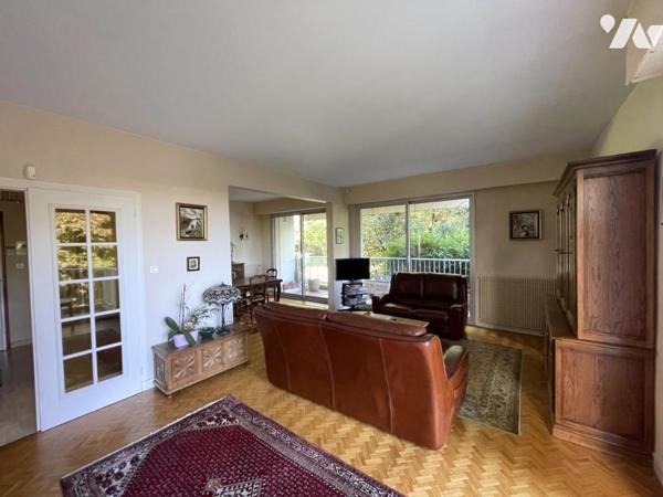 A VENDRE SAINT-SEBASTIEN-SUR-LOIRE - Appartement T4 d'env 99.07 m² avec cave et parking en sous-sol.
