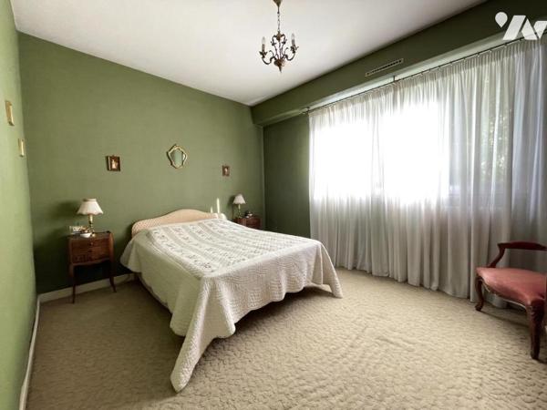 A VENDRE SAINT-SEBASTIEN-SUR-LOIRE - Appartement T4 d'env 99.07 m² avec cave et parking en sous-sol.