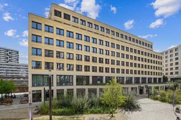 Bureaux neufs à louer Paris 19 immeuble labellisé au pied du RER E