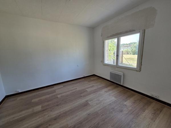 Maison à vendre 93 400 € Saint-Seurin-sur-l'Isle 2 p 44 m² DPE E