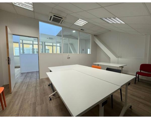 Bureaux à louer 310m2 à Beauvais