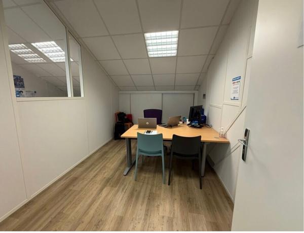 Bureaux à louer 310m2 à Beauvais