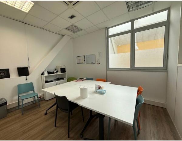 Bureaux à louer 310m2 à Beauvais