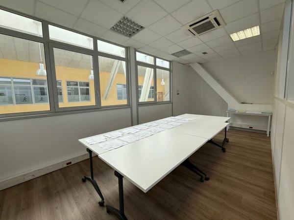 Bureaux à louer 310m2 à Beauvais