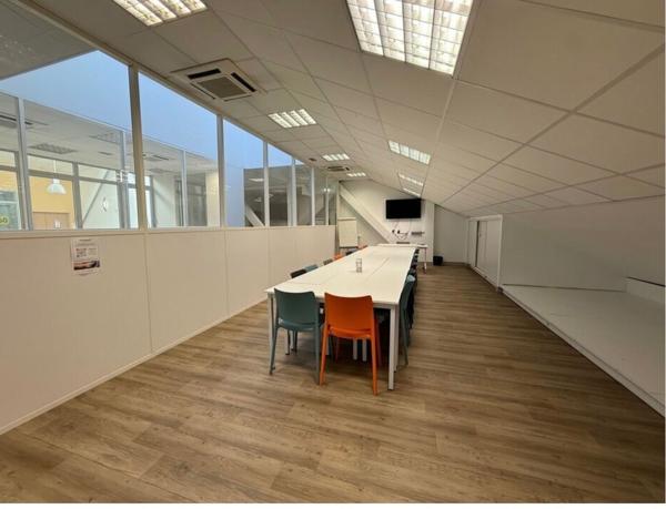 Bureaux à louer 310m2 à Beauvais