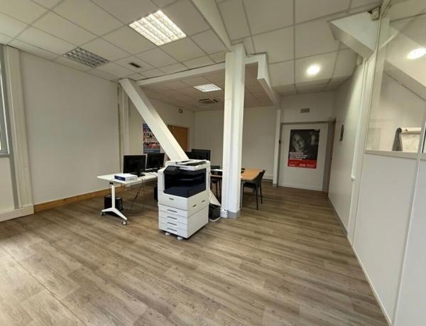 Bureaux à louer 310m2 à Beauvais
