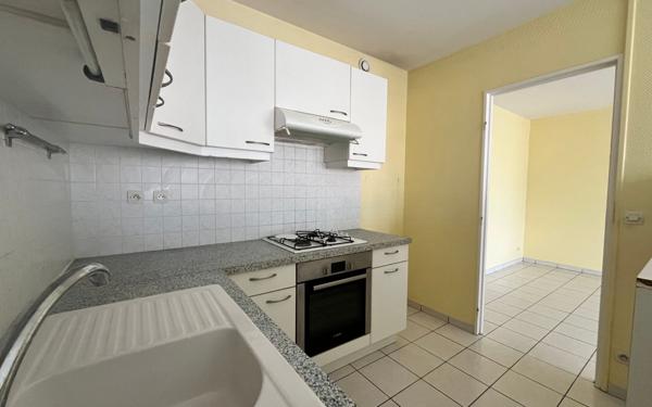 Appartement à vendre    3 pièces • 77,14 m2 Niort