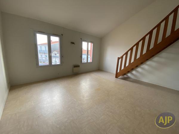 Appartement à louer Vallet : 1 pièces, 49m² avec 1 chambre(s) à 560€ - AJP Immobilier Clisson