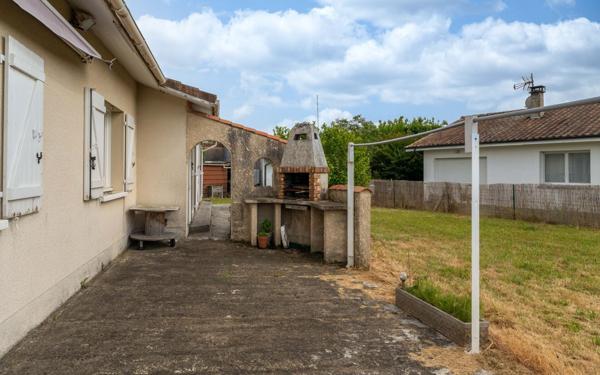 Maison à vendre    6 pièces •  Parentis-en-Born