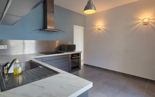 Appartement à vendre    6 pièces • 160,34 m2 Saint-Étienne