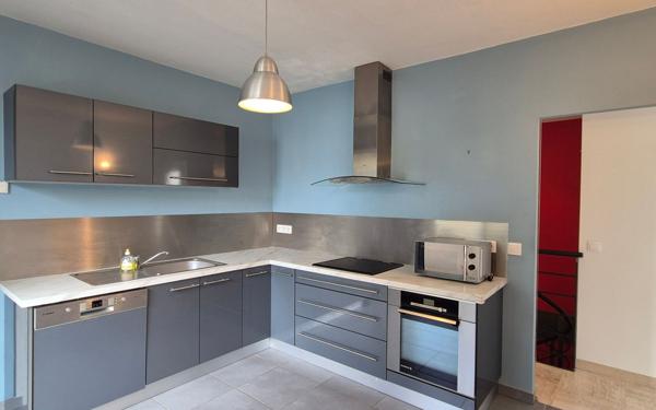 Appartement à vendre    6 pièces • 160,34 m2 Saint-Étienne