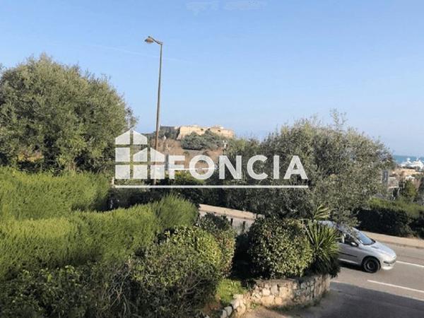 Location Appartement 2 pièces 35.8 m² - 9 AVENUE DE NICE Antibes 06600