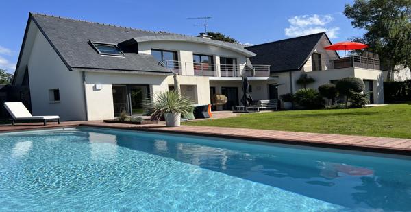 UNE SENSATIONNELLE CONTEMPORAINE D'ARCHITECTE, ENTRE QUIMPER & FOUESNANT. - L'agence Immobilier & Associés