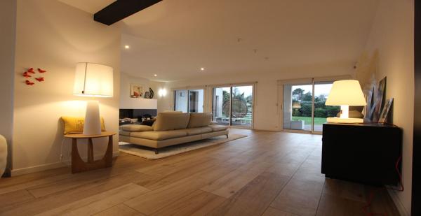 UNE SENSATIONNELLE CONTEMPORAINE D'ARCHITECTE, ENTRE QUIMPER & FOUESNANT. - L'agence Immobilier & Associés