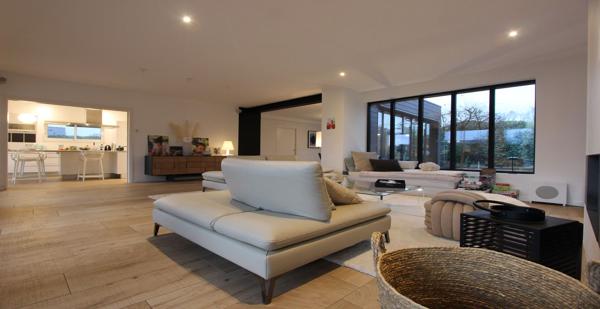 UNE SENSATIONNELLE CONTEMPORAINE D'ARCHITECTE, ENTRE QUIMPER & FOUESNANT. - L'agence Immobilier & Associés