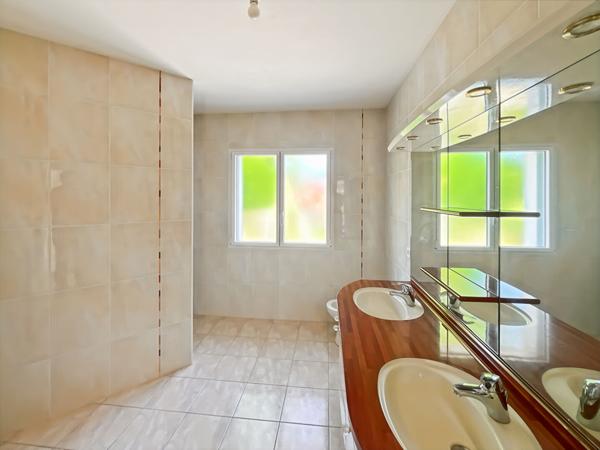 A VENDRE - Maison - CHALLANS