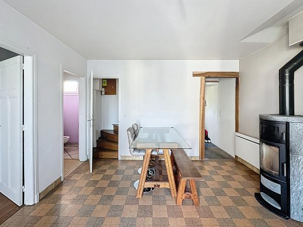 Perthes (08300) maison de village avec grand jardin