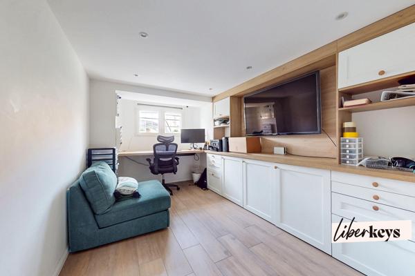 Maison atypique entièrement rénovée – 139,62 m² – DPE A – Jardin & garage de 40 m²