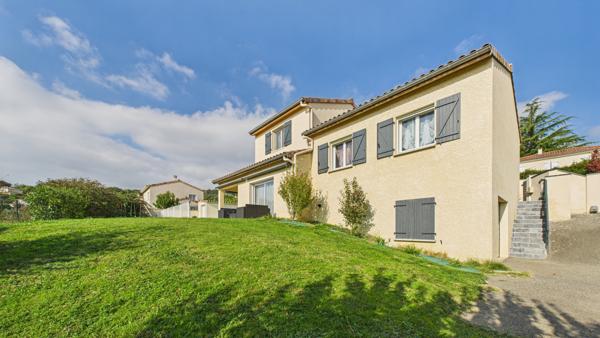 Maison 6 pièces - 133 m² Exclusivité efficity