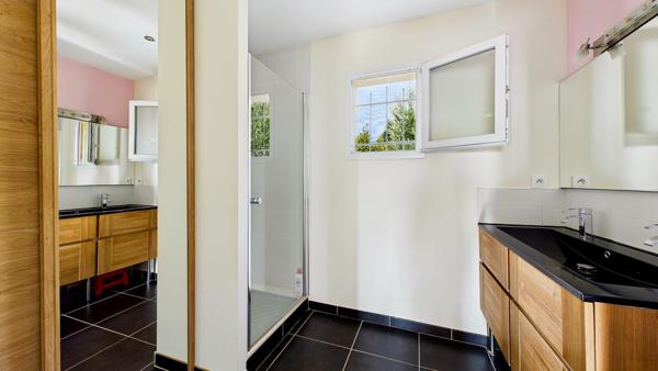 Maison 6 pièces - 133 m² Exclusivité efficity