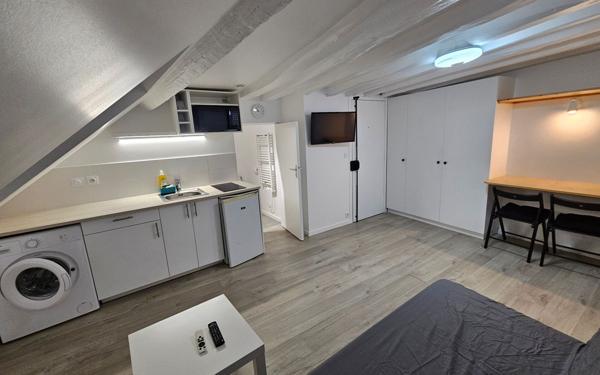 Appartement à louer    1 pièce • 16 m2 Étampes