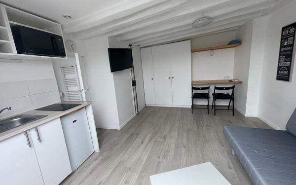Appartement à louer    1 pièce • 16 m2 Étampes