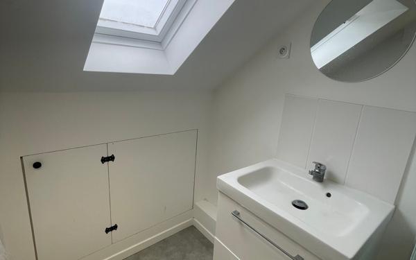 Appartement à louer    1 pièce • 16 m2 Étampes