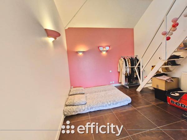 Maison 6 pièces - 242 m²
