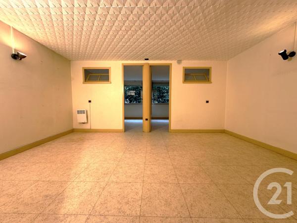 Appartement Local à vendre  6 pièces - 74 m2 PARIS - 75019