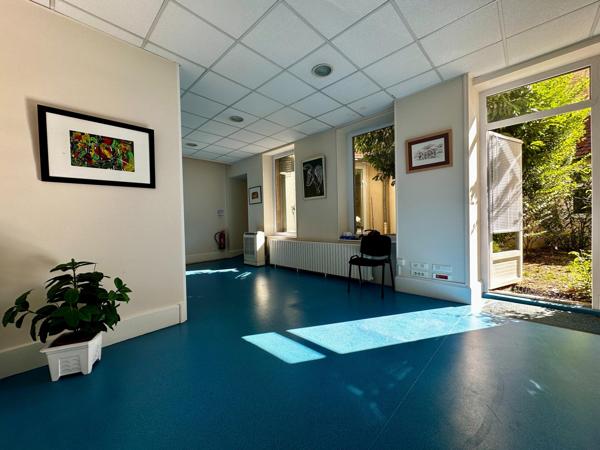 Local commercial de 109 m2 en hyper centre