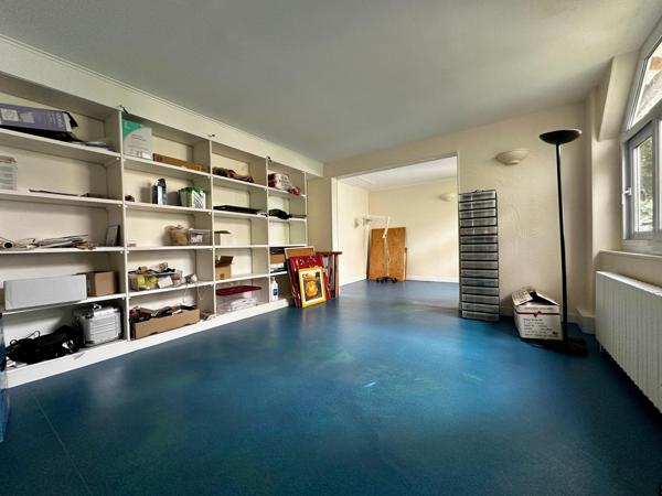 Local commercial de 109 m2 en hyper centre