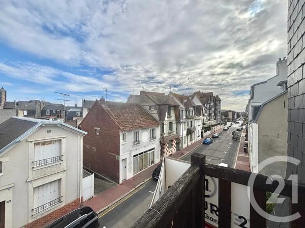 Appartement F2 à vendre  2 pièces - 44,41 m 2   DEAUVILLE  - 14