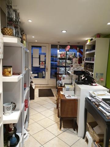 Dpt Haute Savoie (74), LA ROCHE SUR FORON Local Commercial à louer avec Droit au bail