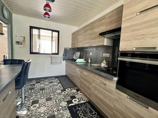 Maison à vendre 166 625 € Chabanais 4 p 88 m² DPE C