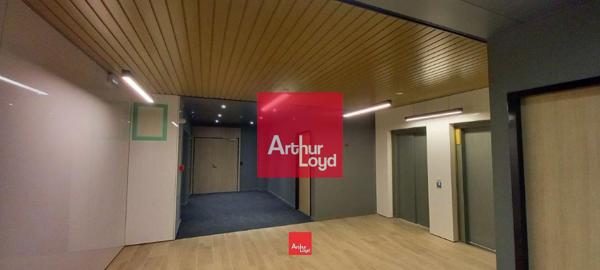 BUREAUX NEUFS A LOUER 432M² A ECHIROLLES AVEC PARKINGS