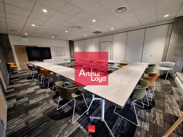BUREAUX NEUFS A LOUER 432M² A ECHIROLLES AVEC PARKINGS