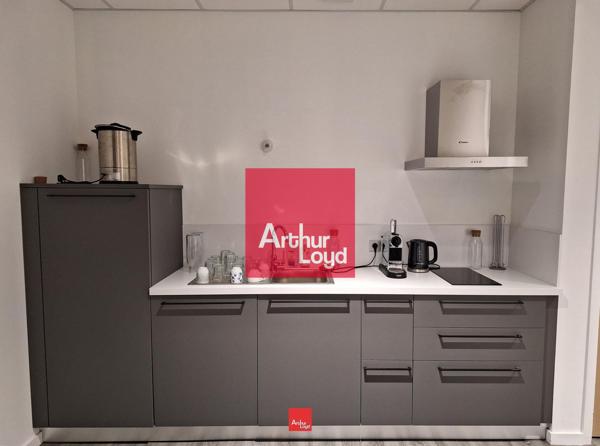 BUREAUX NEUFS A LOUER 432M² A ECHIROLLES AVEC PARKINGS