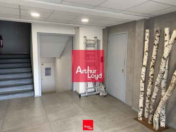 ECHIROLLES BUREAUX A LOUER DE 86M² EN ENTRESOL